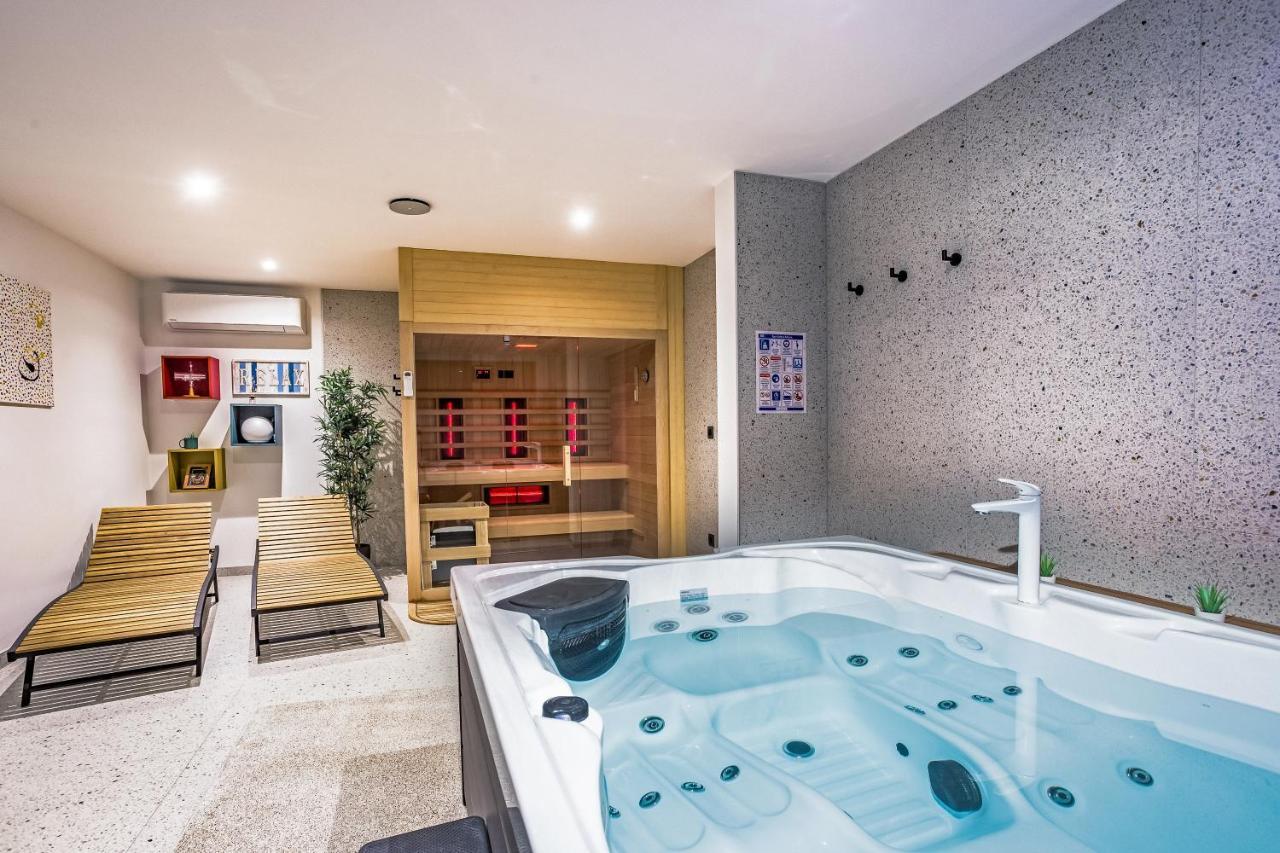 Villa Dispet With Heated Pool, Jacuzzi, Sauna And Cinema Celina Zewnętrze zdjęcie